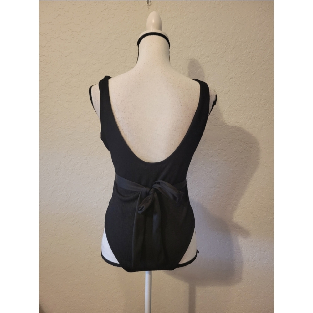 Black Cut Out One Piece Swimsuit - Picture 4 of 4